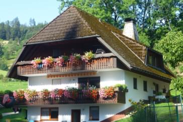 79199 Kirchzarten - Hugenhof  - 6 min. nach Freiburg