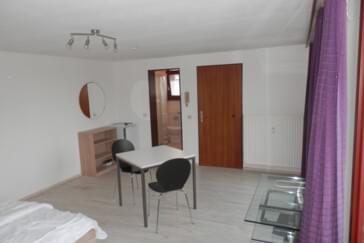 Monteurzimmer in Wolfsburg - Möbliertes Apartment mit Balkon