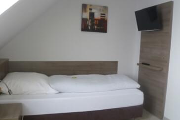 Monteurzimmer in Hildesheim - Landgasthof-Hotel Zur scharfen Ecke