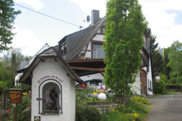 Monteurzimmer in Koblenz - Pension Haus Ursula