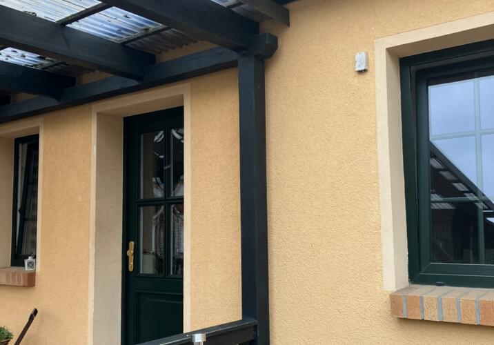 Eingangsbereich mit Terasse