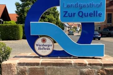 Monteurzimmer in Wächtersbach - Landgasthof Zur Quelle - komfortable Zimmer mit Balkon 
