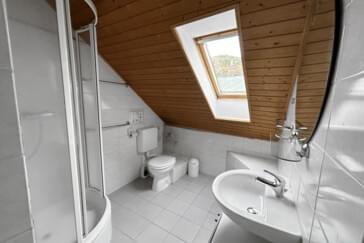 Monteurzimmer in Neustadt an der Weinstraße - Top Monteurzimmer/Unterkunft nahe Landau, Speyer, Karlsruhe, Kaiserslautern, Bruchsal, Mannheim !