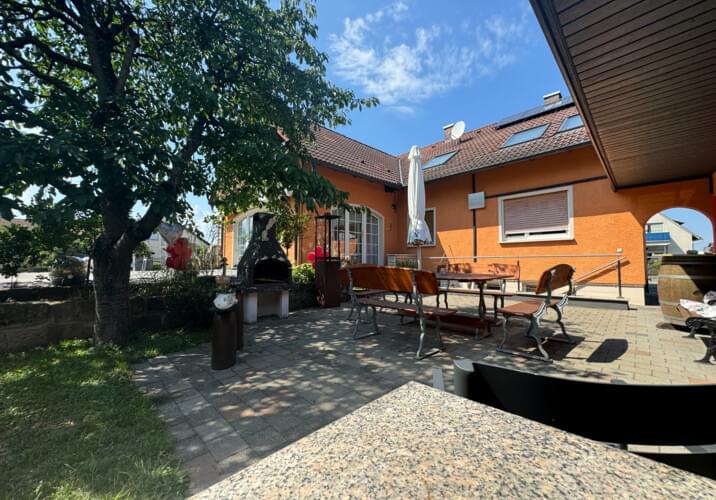 Garten- Aussenbereich mit BBQ