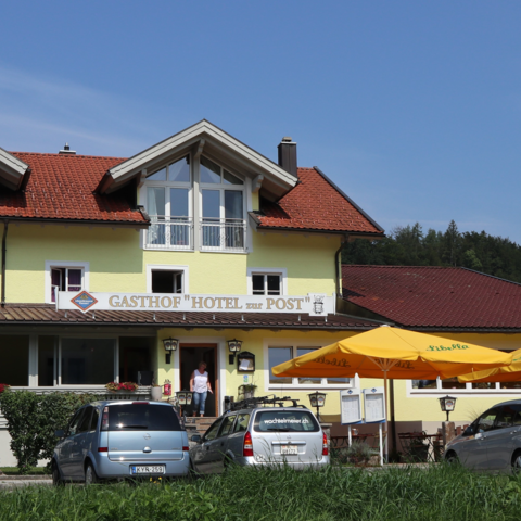 Monteurzimmer in Obernzell-Erlau bei Passau - Gasthof  "Hotel zur Post"
