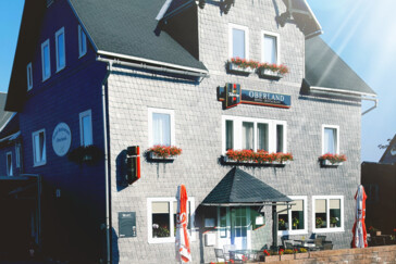 Monteurzimmer in Neuhaus am Rennweg - Hotel Restaurant Oberland