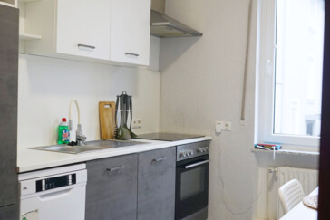 Küche mit Kochmöglichkeiten