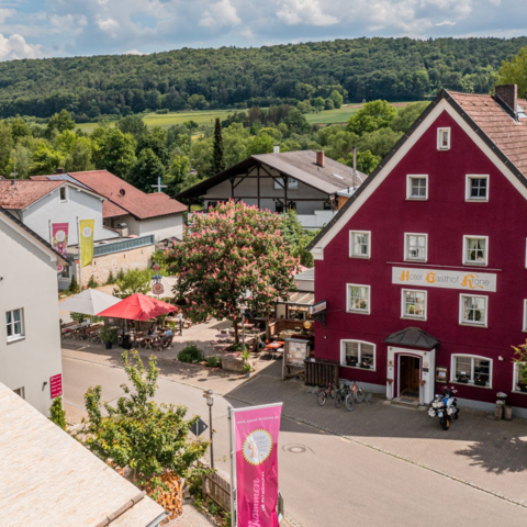Monteurzimmer in Kinding - DIE KRONE***
