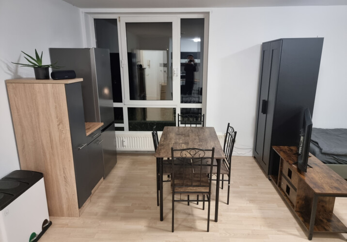 Wohnzimmer mit Essbereich