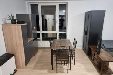 Wohnzimmer mit Essbereich