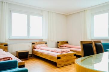 Monteurzimmer in Rothenstein - Gästehaus für Monteure bei Jena | 44 Betten!