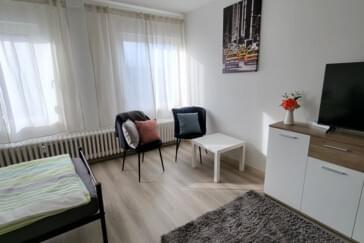 Monteurzimmer in Gronau (Leine) - Monteur Lounge 