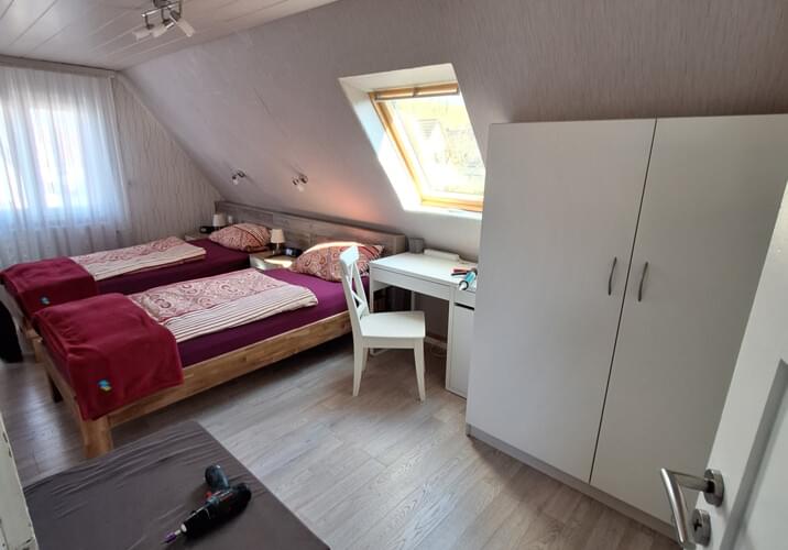 große Wohnung Schlafzimmer 1