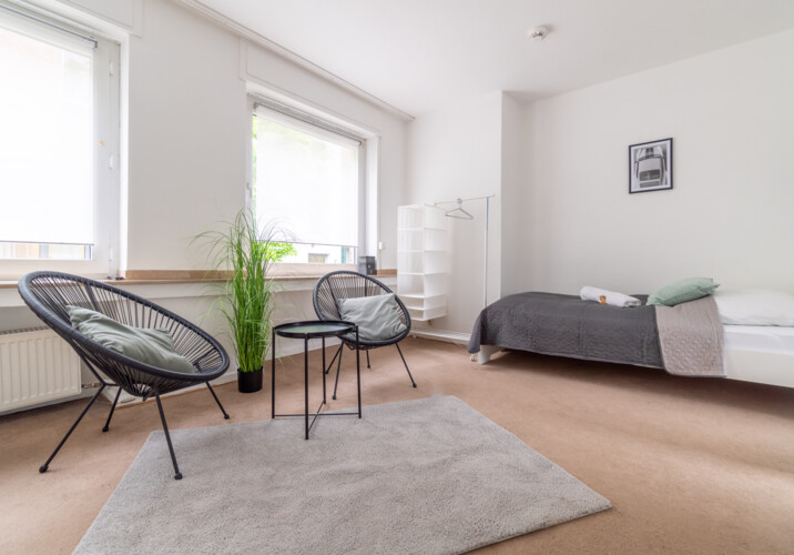 Wohn- und Schlafzimmer