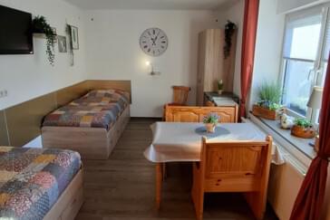 Monteurzimmer in Sülzetal  - Bunte Bördestube Monteurs-Teamapartment Osterweddingen