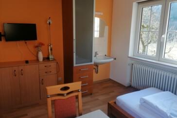 Monteurzimmer in Schollbrunn - 1 A Monteurpension Zwieselmühle A3  Marktheidenfeld/Wertheim/Altfeld/Esselbach