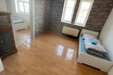 Monteurzimmer in Birkenfeld - Transporterparkplatz inklusive - Monteurwohnung Pforzheim Birkenfeld