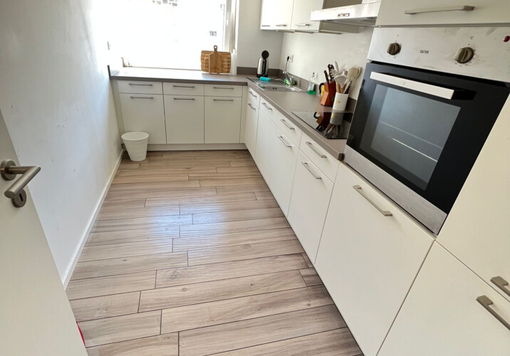 Eigene Küche voll ausgestattet