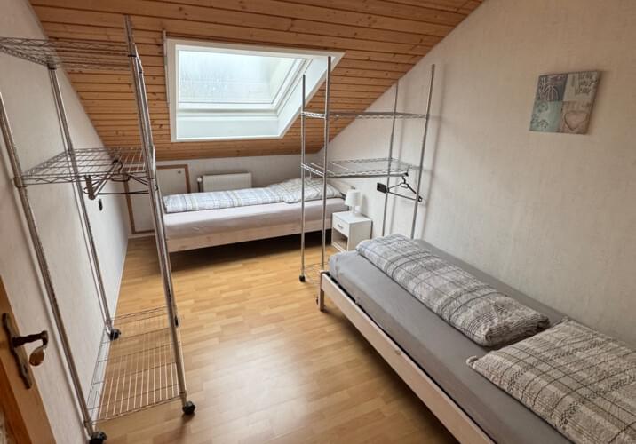 Zimmer 1-2 Einzelbetten