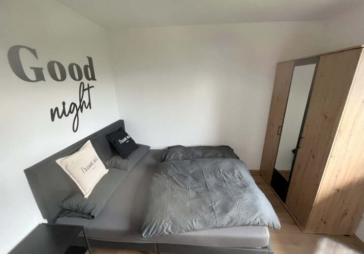 Wohnung 1 - Schlafzimmer