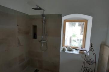 Monteurzimmer in Neuburg-Kammel - 200 ² Wohnung mit  4 Schlafzimmern + großem Wohnzimmer