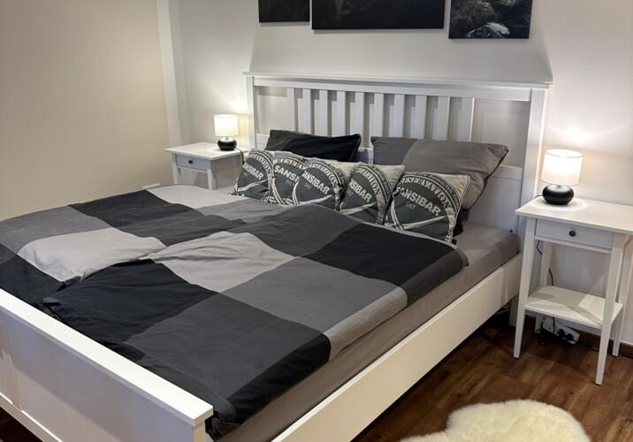 Schlafzimmer #1 Bett 180x200cm