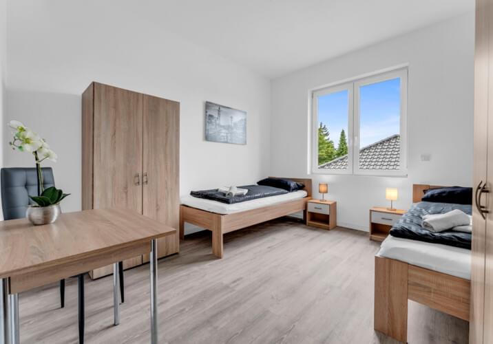 Geräumige voll ausgestattete D