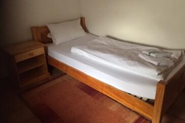 Monteurzimmer in Friesenheim-Heiligenzell - Dinos Trinacria