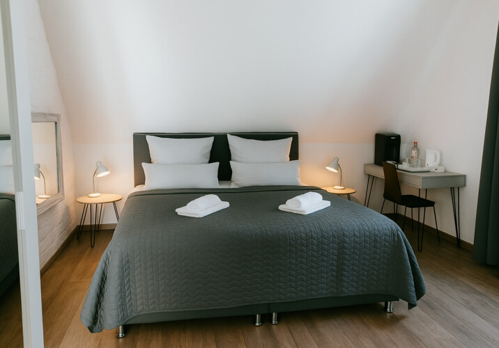 Doppelzimmer mit Gartenblick