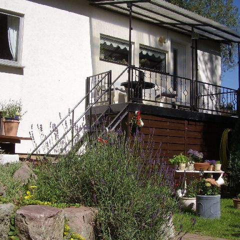 Monteurzimmer in Gräfenroda - Ferienwohnung Lortsch