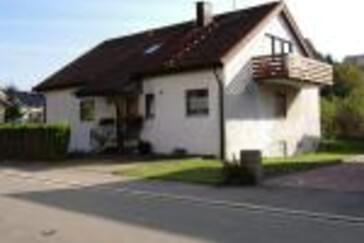 Monteurzimmer in Kraichtal-Bahnbrücken - Ferienwohnung Meinhold