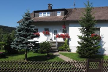 Monteurzimmer in St. Georgen im Schwarzwald - Ferienwohnung im Haus Wiesengrund