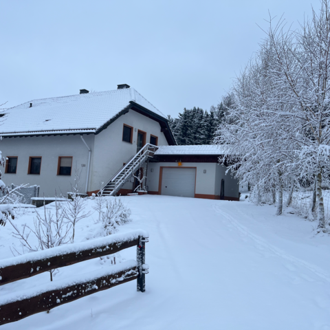 Monteurzimmer in Hellenthal - Ferienwohnung Link