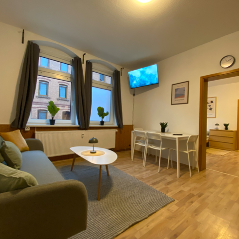 Monteurzimmer in Mühlhausen - Mounteurwohnung ab 15 € / Tel. +4915906188768