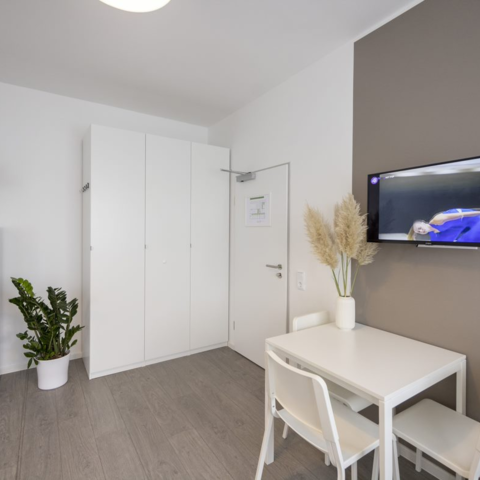 WG versch.in Ausstattung-Größe