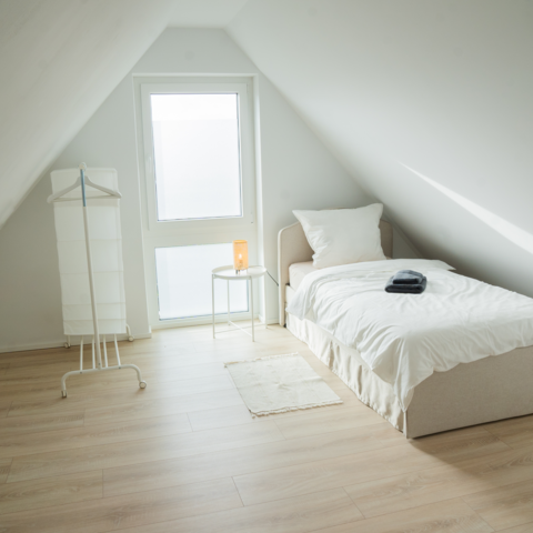 Monteurzimmer in Neustadt am Rübenberge - Top ausgestattete Wohnung | 3 Zimmer | Einzelbetten | Parken & WLAN inkl.