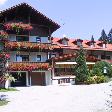 Monteurzimmer in Bad Griesbach im Rottal - Waldpension Jaegerstübl