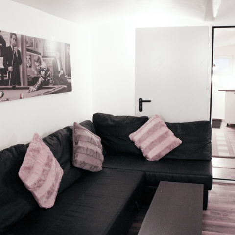 Monteurzimmer in Berlin - I.H.L. Immobilien GmbH,  Krummestraße 5, 10585 Berlin