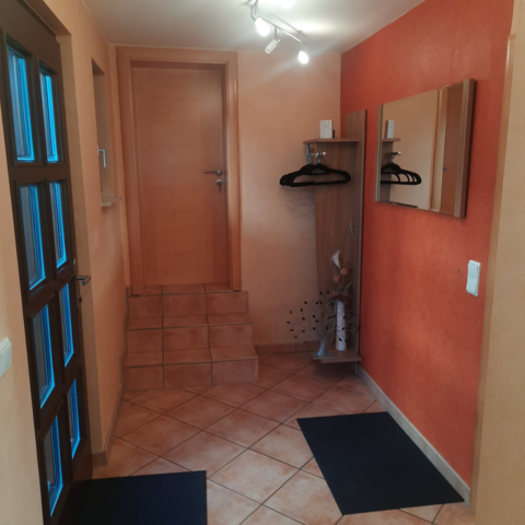 Monteurzimmer in Sinntal-Schwarzenfels - Ferienwohnung/Monteurzimmer Erhard Schnarr - ab 20 Euro pro Person