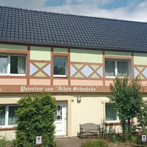 Monteurzimmer in Schönebeck-Plötzky (Elbe) - Pension zur Alten Schmiede