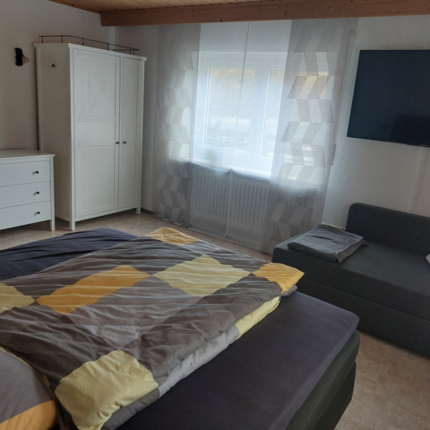 Monteurzimmer in Burgthann-Pattenhofen - Ferienwohnung, Monteurzimmer mit Terrasse + WLAN