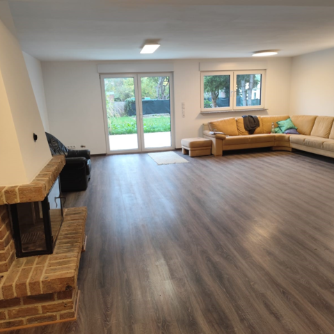 Monteurzimmer in Düren - Zu Vermieten: Möbliertes Haus 260m² für 6-10 Personen 2980€