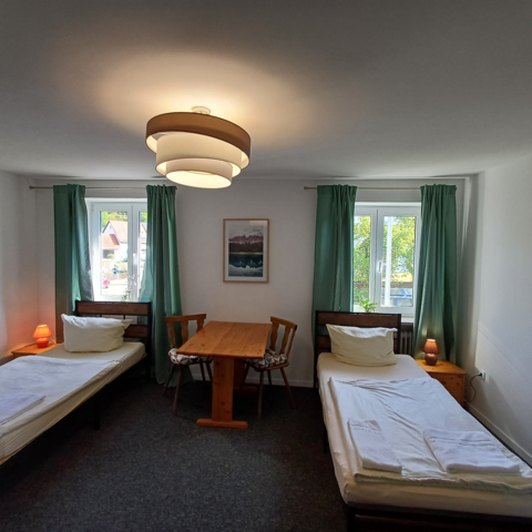 2-Bett-Zimmer