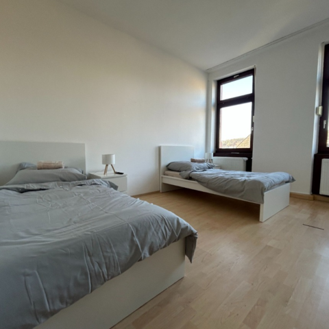 Monteurzimmer in Weiler bei Bingen - KWATERA24 | Monteurwohnung | Weiler bei Bingen | 1-4 Personen | WIFI & Parken | 24/7h