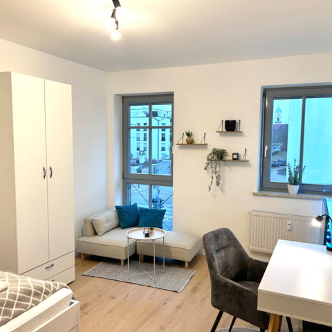 Monteurzimmer in Regensburg - *AB SOFORT* Möblierte Wohnung in Regensburg mit Parkplatz, Wifi