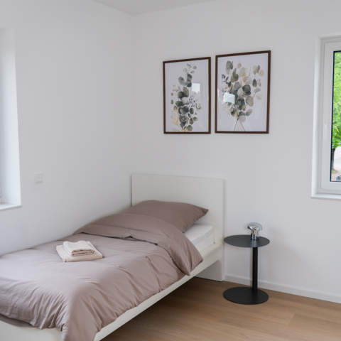Monteurzimmer in Neustadt am Rübenberge - Top ausgestattete Wohnung | 3 Zimmer | Einzelbetten | Parken & WLAN inkl.