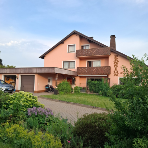 Monteurzimmer in Brand, Oberpfalz - Gästehaus und Zimmervermietung Fam. Bach