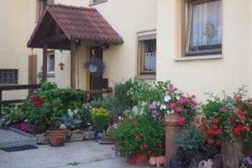 Monteurzimmer in Stadtlauringen - Ferienwohnung Bornkessel