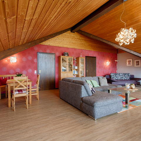 Monteurzimmer in Kurtscheid - Ferienwohnung Am Klosterweg