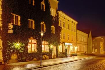 Monteurzimmer in Friedland, Mecklenburg - Hotel & Restaurant Vredeland